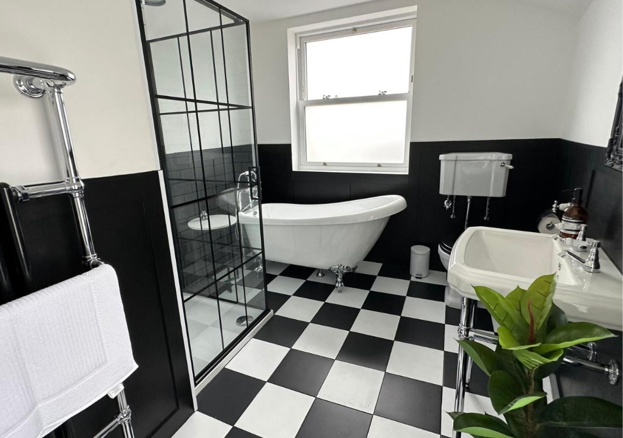 Villa Stunning Scottish Hot Tub Getaway Gatehouse of Fleet Exterior foto